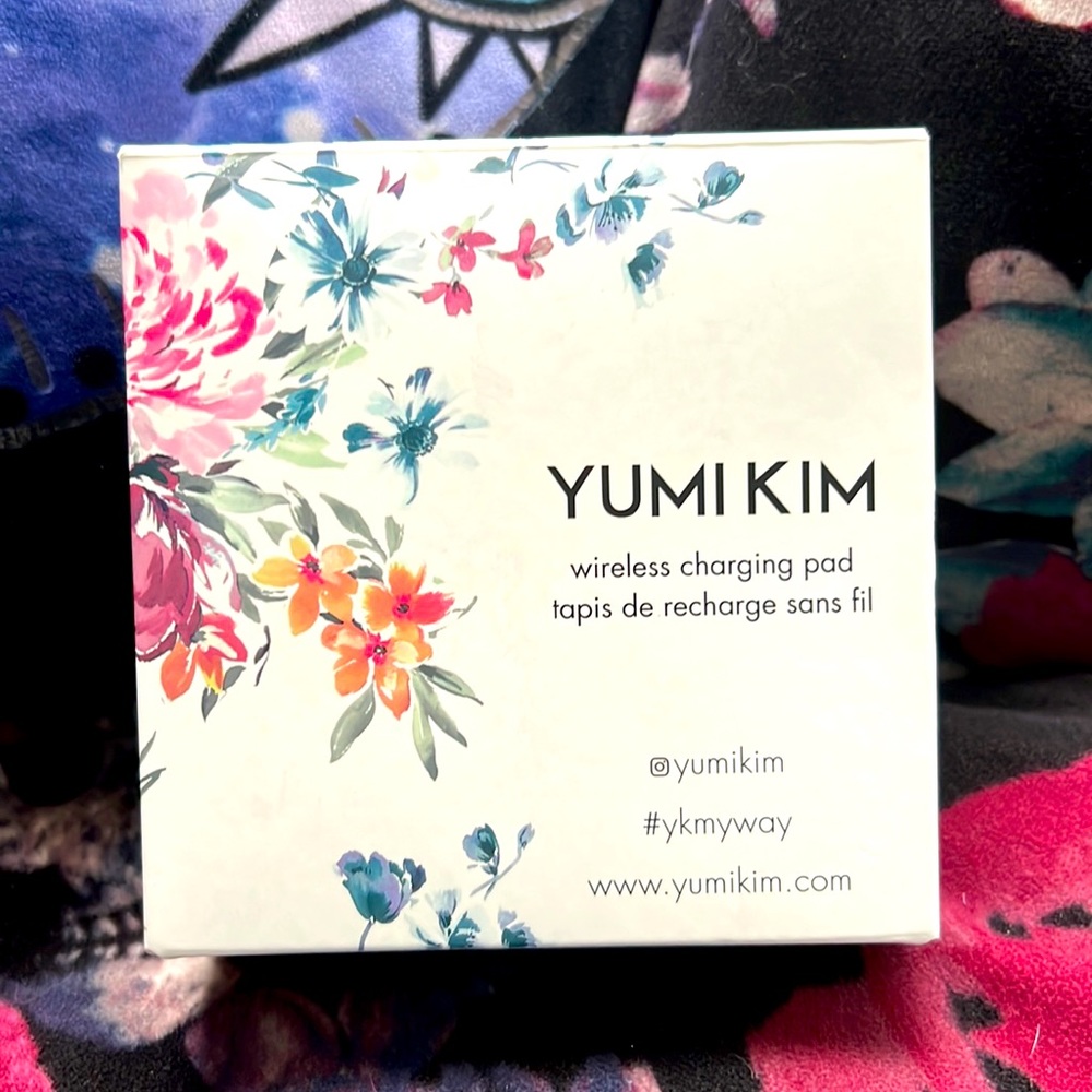 Yumi Kim Wireless Charging Pad